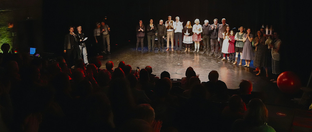 OPEN STAGE